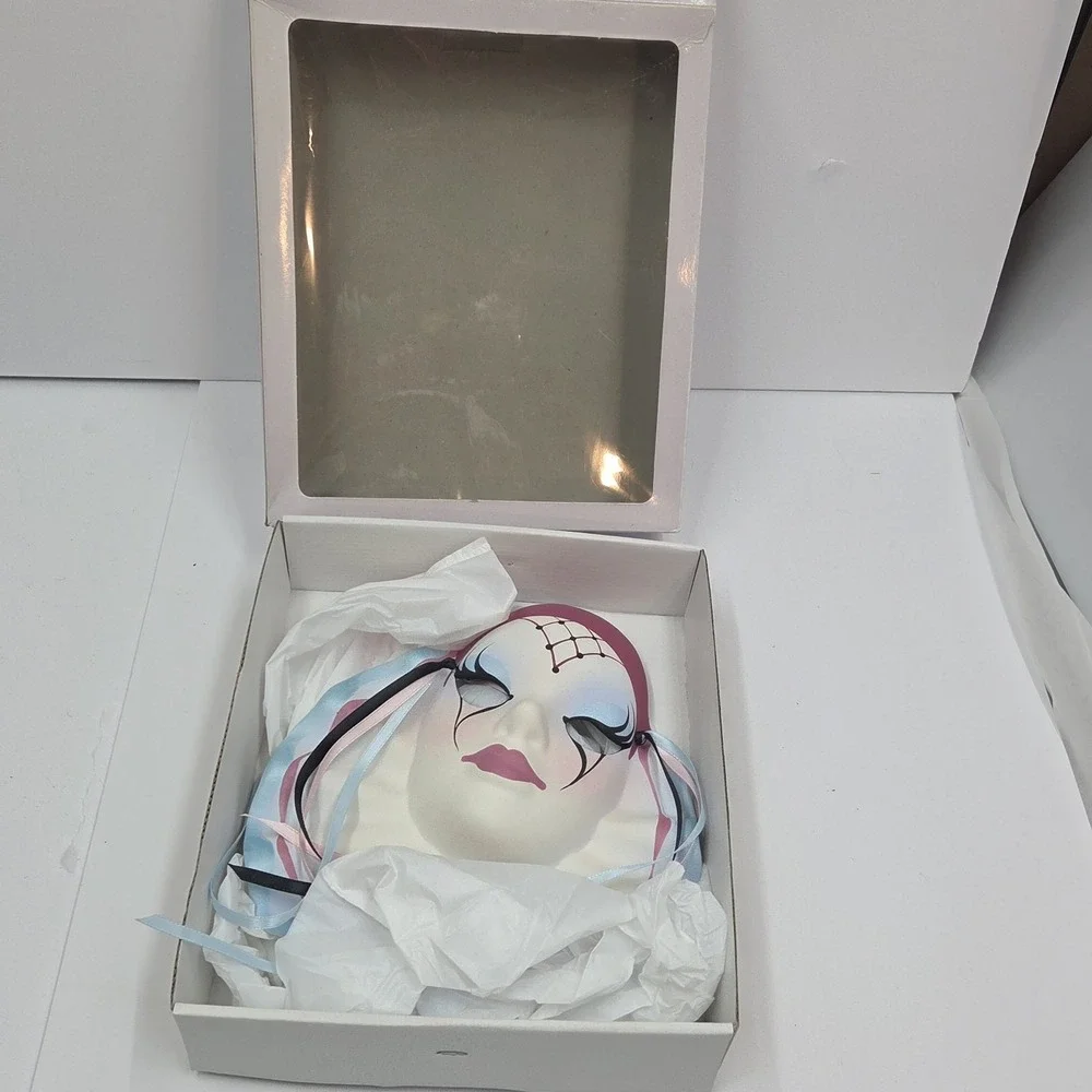 VTG Judith Anton? Signed Mardi Gras Mask Naghis New Orleans Porcelain Mask